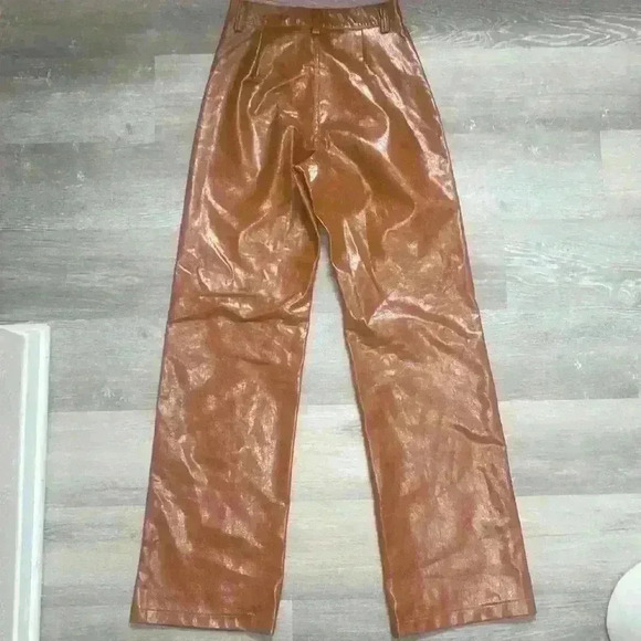 COTTON ON
Women's Arlow Straight Vegan Leather Pants NWT  size 2 - Picture 3 of 9